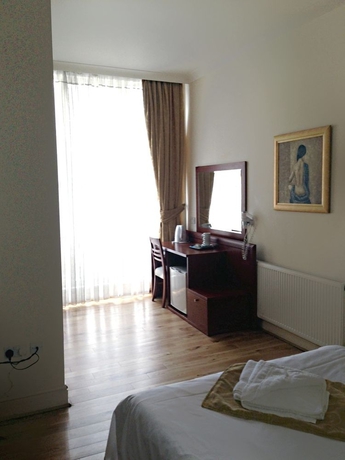 Imagen de la habitación del Hotel Camden Town. Foto 6
