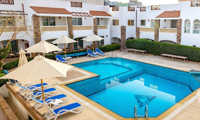 Imagen general del Hotel Camel Dive Club and. Foto 1