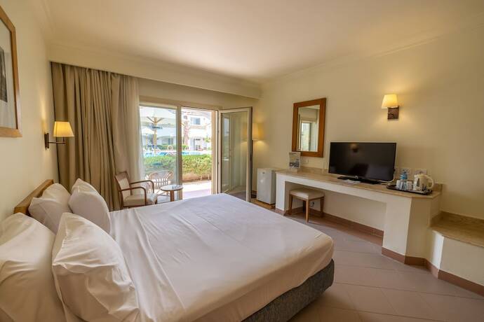 Imagen general del Hotel Camel Dive Club and. Foto 3