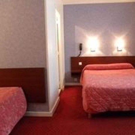 Imagen de la habitación del Hotel Camelia International. Foto 8