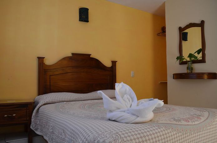 Imagen de la habitación del Hotel Camelinas &Aacute;rea Blanca. Foto 4