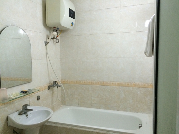 Imagen de la habitación del Hotel Camellia 6. Foto 4