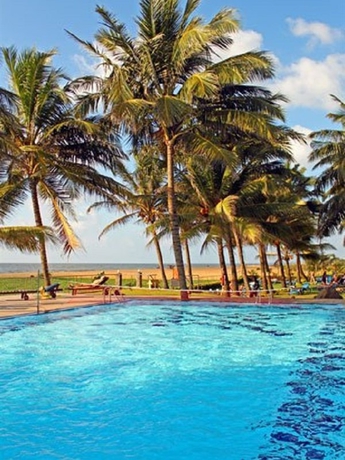 Imagen general del Hotel Camelot Beach. Foto 7