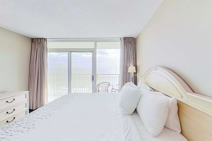 Imagen general del Hotel Camelot By The Sea By Oceana Resorts. Foto 1