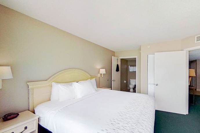 Imagen de la habitación del Hotel Camelot By The Sea By Oceana Resorts. Foto 14