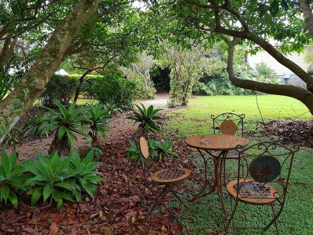 Imagen general del Hotel Camelot Cottages. Foto 10