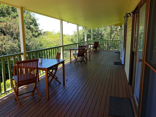 Imagen de la habitación del Hotel Camelot Cottages. Foto 36