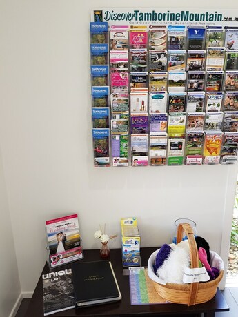 Imagen de los interiores del Hotel Camelot Cottages. Foto 37