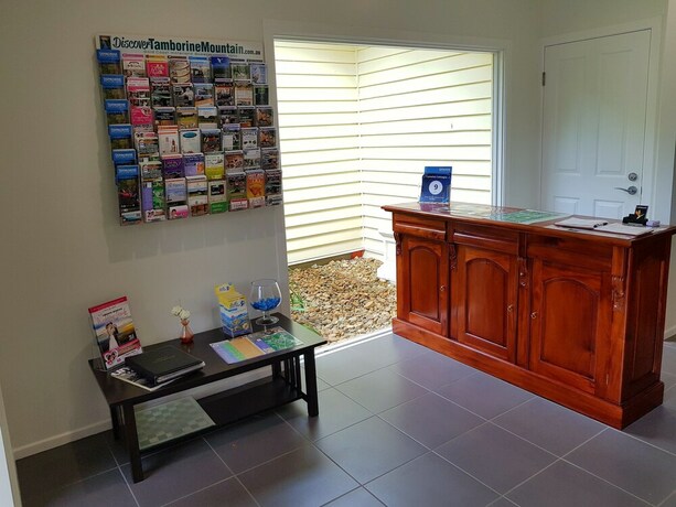 Imagen de los interiores del Hotel Camelot Cottages. Foto 38