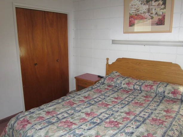 Imagen de la habitación del Hotel Camelot Court Motel. Foto 12