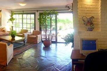 Imagen de los interiores del Hotel Camelot. Foto 5