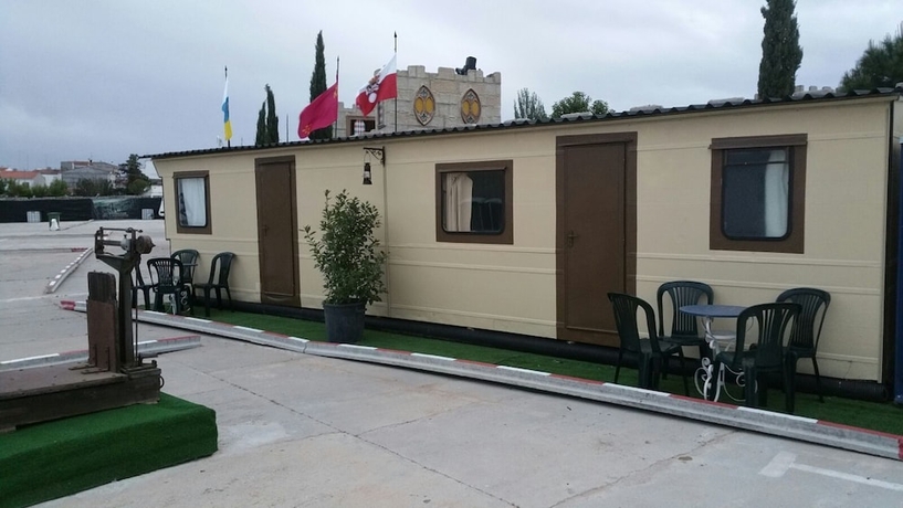 Imagen de los interiores del Hotel Camelot. Foto 18