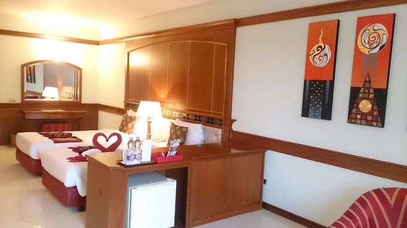 Imagen de la habitación del Hotel Camelot Pattaya. Foto 8