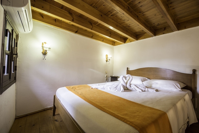 Imagen de la habitación del Hotel Camelot Traditional and Classic. Foto 13