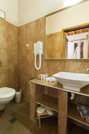 Imagen de la habitación del Hotel Camelot Traditional and Classic. Foto 18