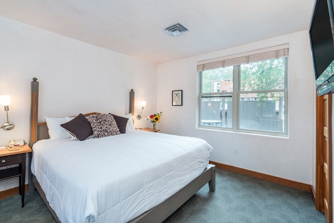 Imagen de la habitación del Hotel Camel's Garden. Foto 18