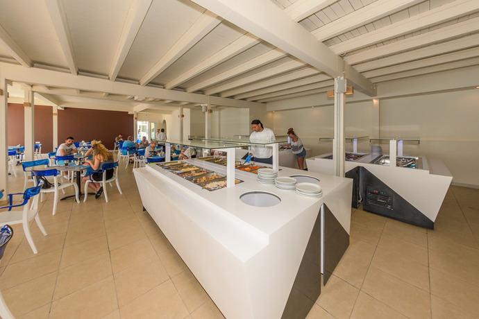 Imagen del bar/restaurante del Hotel Cameo Beach Resort. Foto 1