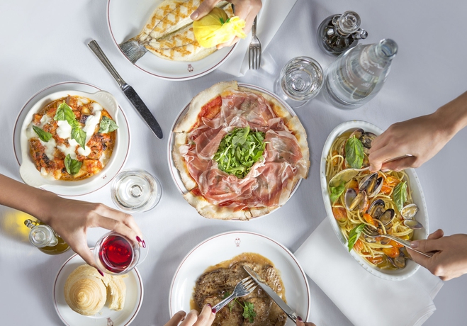 Imagen del bar/restaurante del Hotel Cameo Beverly Hills. Foto 5