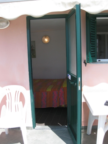 Imagen de los exteriores del Hotel Camere La Torre. Foto 16