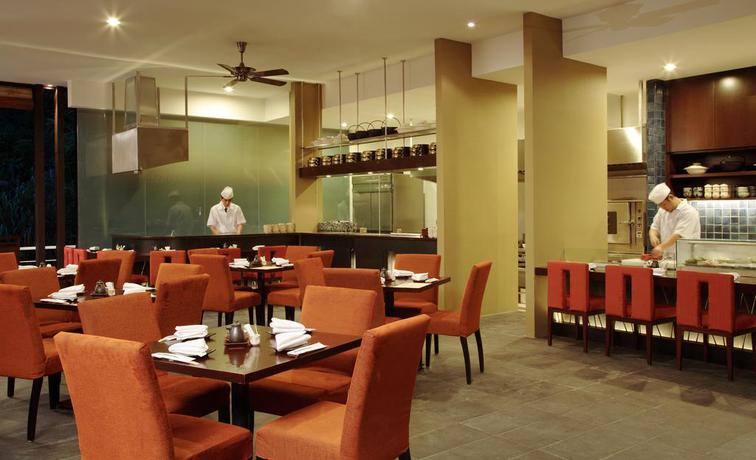 Imagen del bar/restaurante del Hotel Cameron Highlands Resort. Foto 3