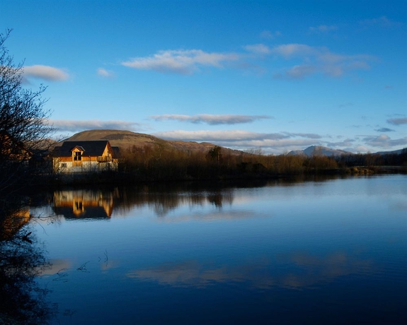 Imagen de los exteriores del Hotel Cameron House On Loch Lomond. Foto 11