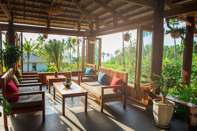 Imagen de los interiores del Hotel Camia Resort and Spa. Foto 15