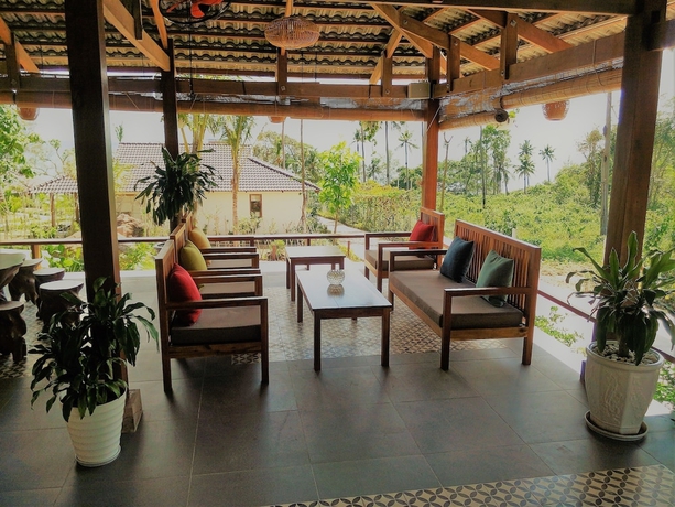 Imagen de los interiores del Hotel Camia Resort and Spa. Foto 18