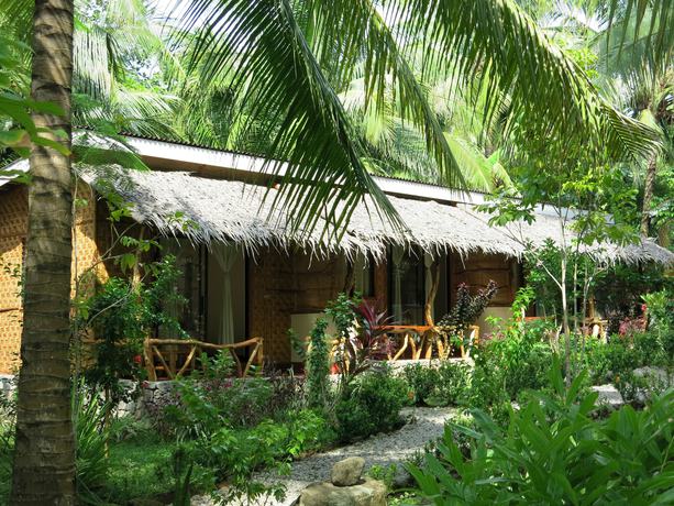 Imagen de los exteriores del Hotel Camiguin Volcan Beach Eco Retreat and Dive Resort. Foto 20
