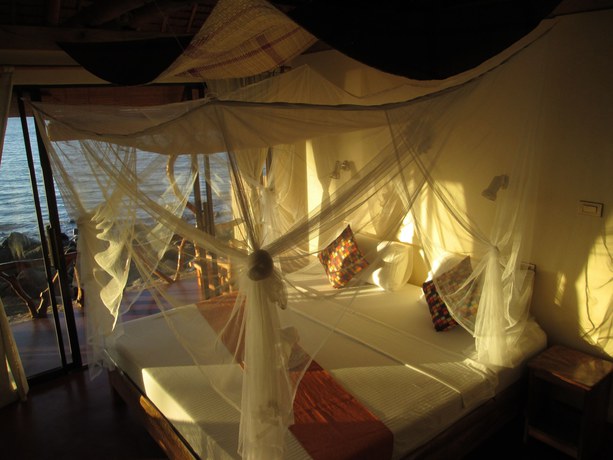 Imagen de la habitación del Hotel Camiguin Volcan Beach Eco Retreat and Dive Resort. Foto 12