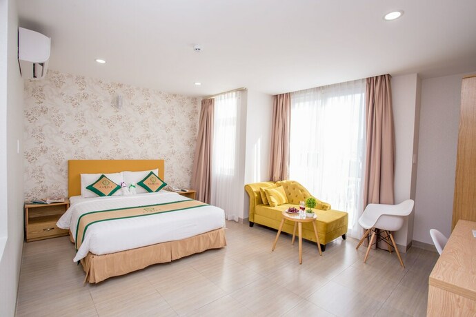 Imagen de la habitación del Hotel Camila. Foto 24