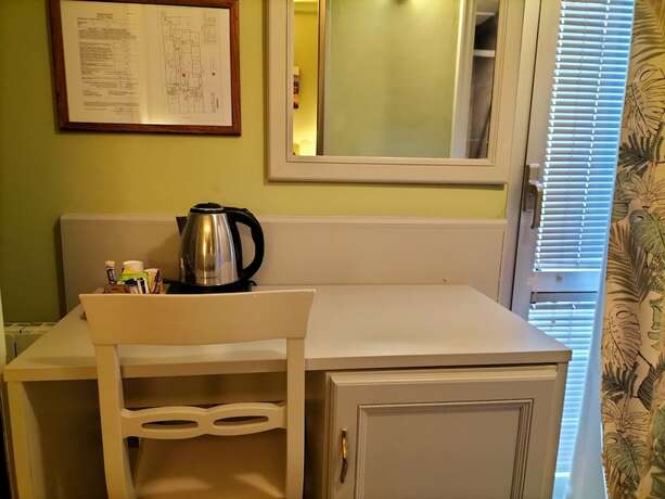 Imagen de la habitación del Hotel Camilla. Foto 11