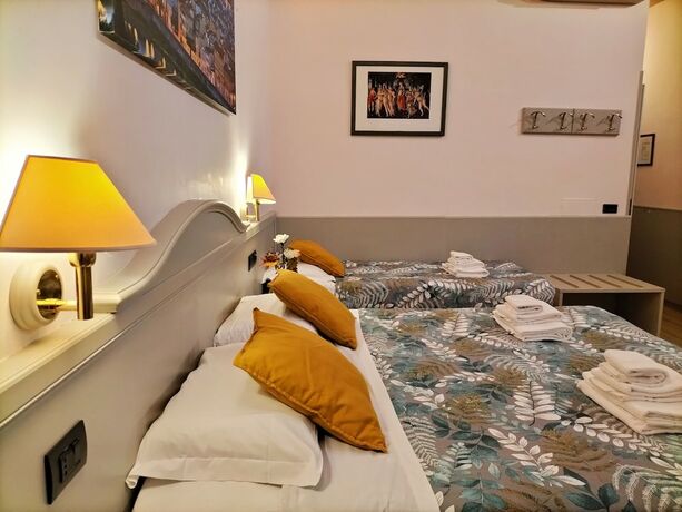 Imagen general del Hotel Camilla. Foto 7