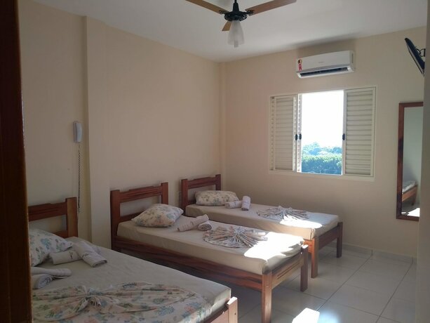 Imagen de la habitación del Hotel Caminho Do Ros&aacute;rio. Foto 28
