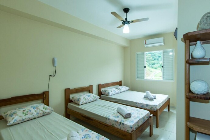 Imagen de la habitación del Hotel Caminho Do Ros&aacute;rio. Foto 32