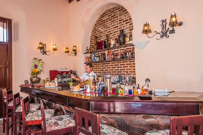 Imagen general del Hotel Camino De Hierro. Foto 10