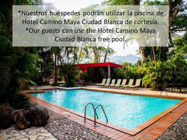 Imagen de los exteriores del Hotel Camino Maya. Foto 4