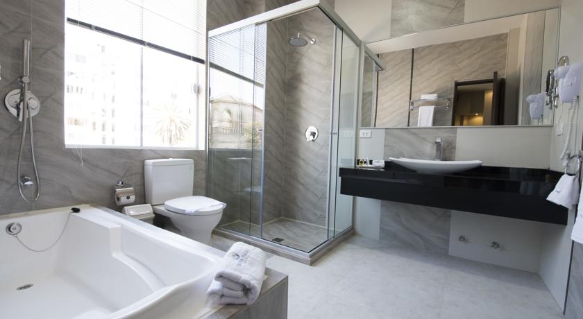 Imagen de los interiores del Hotel Camino Plaza. Foto 11