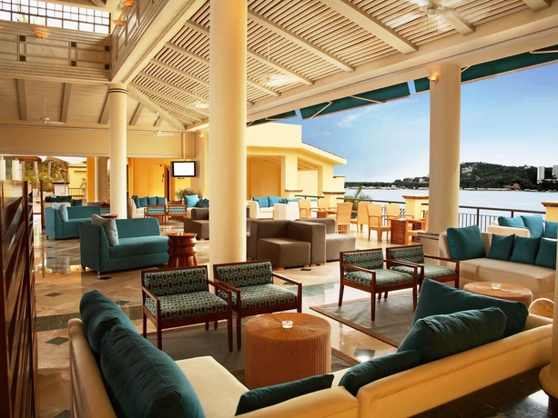 Imagen del bar/restaurante del Hotel Camino Real Acapulco Diamante. Foto 3