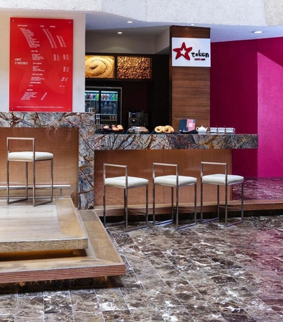 Imagen del bar/restaurante del Hotel Camino Real Aeropuerto Mexico. Foto 3