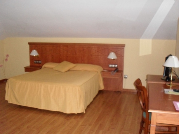 Imagen de la habitación del Hotel Camino Real, Arcahueja. Foto 9