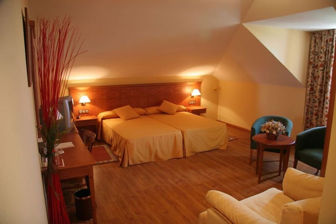 Imagen de la habitación del Hotel Camino Real, Arcahueja. Foto 10