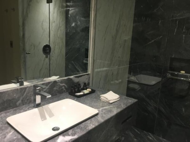 Imagen de la habitación del Hotel Camino Real Fashion Drive Monterrey. Foto 9