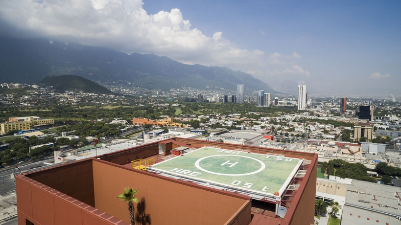 Imagen de los exteriores del Hotel Camino Real Monterrey. Foto 6