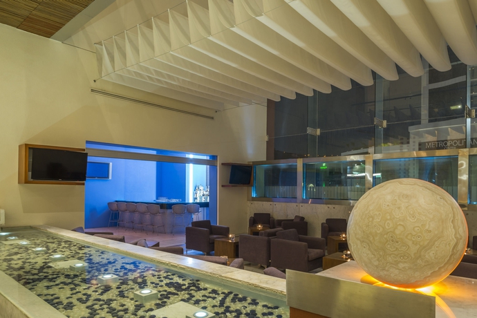 Imagen del bar/restaurante del Hotel Camino Real Monterrey. Foto 2