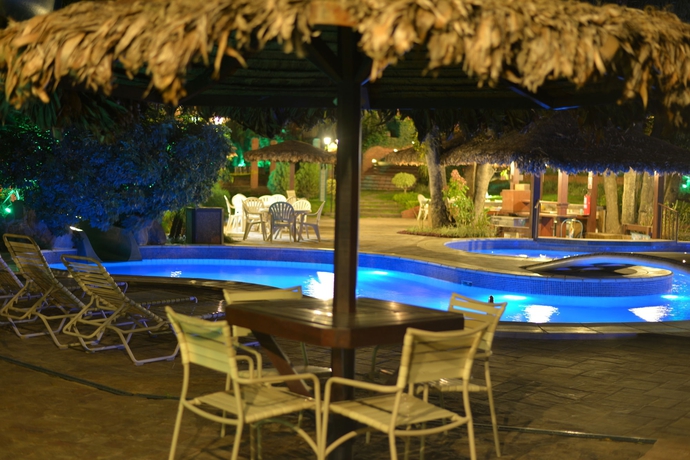 Imagen de la piscina del Hotel Camino Real, Municipio Santa Cruz de la Sierra. Foto 16