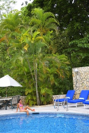 Imagen de la piscina del Hotel Camino Real Tikal. Foto 15