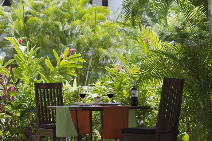 Imagen del bar/restaurante del Hotel Camino Real Zaashila Huatulco. Foto 2