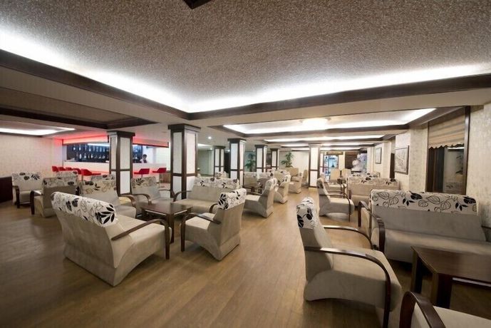 Imagen de los interiores del Hotel Camkar. Foto 13