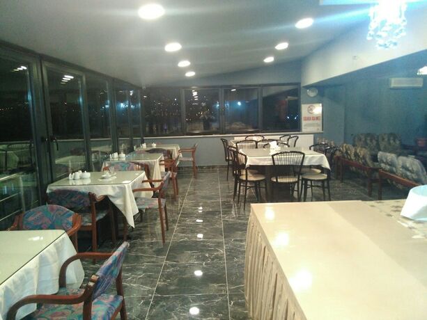 Imagen general del Hotel Camlica Otel. Foto 3