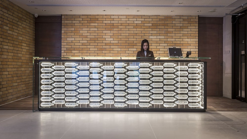 Imagen de los interiores del Hotel Camlux. Foto 19